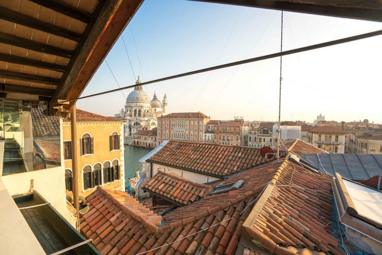 Romantic Penthouse Apartment Venice