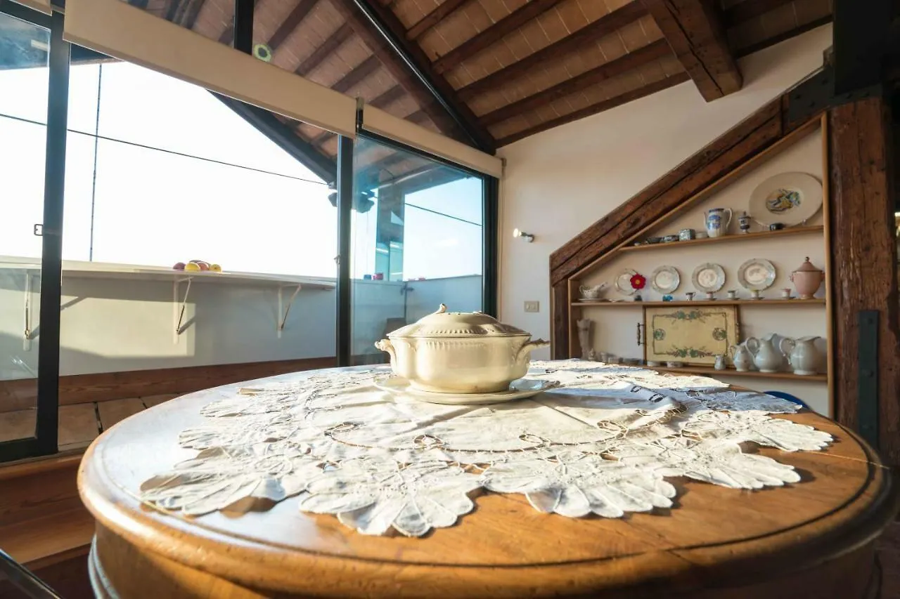 Romantic Penthouse Apartment Venice