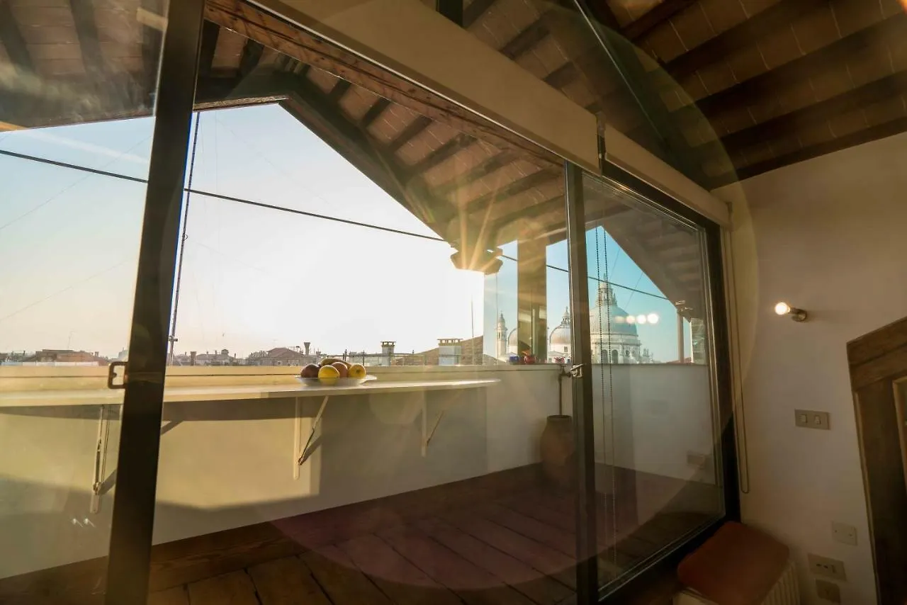 Romantic Penthouse Apartment Venice